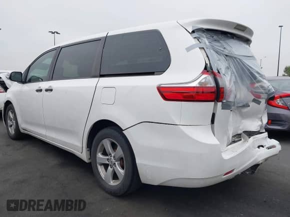 2017 Toyota Sienna L z VIN 5TDZZ3DC2HS800102, wystawiony jako IAAI lot #42151872 z przebiegiem 182 675 mil mil oraz . Historia ofert i sprzedaży dostępna na DreamBid. Obrazek 3.