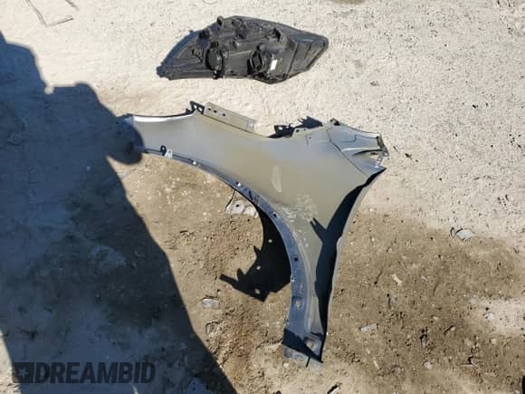 2020 Kia Sorento LX z VIN 5XYPG4A56LG663373, wystawiony jako Copart lot #86987175 z przebiegiem 75 302 mil mil oraz Szkoda całkowita • Salvage title. Historia ofert i sprzedaży dostępna na DreamBid. Obrazek 13.