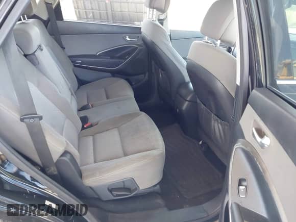 2017 Hyundai Santa Fe SE with VIN KM8SM4HF7HU178968, listed as a IAAI auction lot 43476014 with 262,225 mi miles and . Bid and sale history available at DreamBid. Image 8.