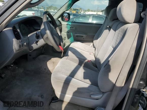 2005 Toyota Tundra SR5 z VIN 5TBRU34155S455441, wystawiony jako Copart lot #89533205 z przebiegiem 166 712 mil mil oraz Szkoda całkowita • Salvage title. Historia ofert i sprzedaży dostępna na DreamBid. Obrazek 7.