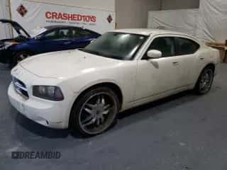 2010 Dodge Charger с VIN 2B3CA4CD9AH143740, выставлен на аукционе Copart как лот 68916094 с пробегом 110 325 миль миль и Чистый • Clean title. История ставок и продаж доступна на DreamBid. Изображение 1.
