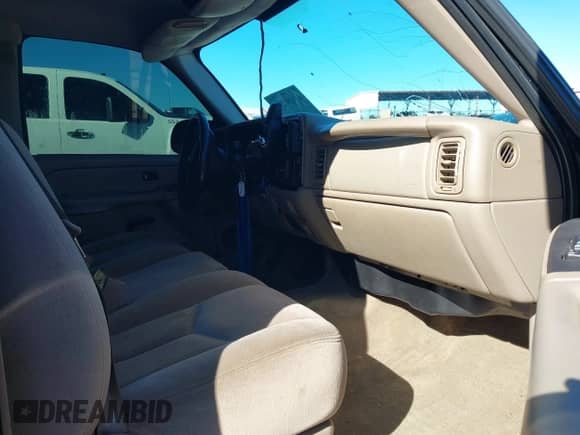 2006 GMC Sierra 1500 SLE1 with VIN 1GTEK19B66Z205370, listed as a IAAI auction lot 41650218 with 184,927 mi miles and . Bid and sale history available at DreamBid. Image 5.
