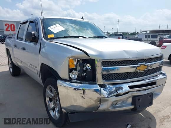 2013 Chevrolet Silverado 1500 LS z VIN 3GCPCREAXDG285125, wystawiony jako IAAI lot #42167476 z przebiegiem 201 813 mil mil oraz . Historia ofert i sprzedaży dostępna na DreamBid. Obrazek 6.