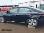 2015 Hyundai Sonata Limited с VIN KMHEC4A47FA129311, выставлен на аукционе IAAI как лот 42063980 с пробегом 68 467 миль миль и . История ставок и продаж доступна на DreamBid. Изображение 14.