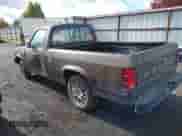 1989 Dodge Dakota SLT z VIN 1B7FL26X5KS160822, wystawiony jako IAAI lot #43544411 z przebiegiem 221 723 mil mil oraz . Historia ofert i sprzedaży dostępna na DreamBid. Obrazek 3.