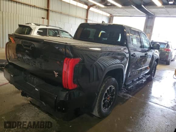 2025 Toyota Tundra SR5 with VIN 5TFWA5DB5SX271839, listed as a Copart auction lot 71018515 with 8,158 mi miles and Salvage title. Bid and sale history available at DreamBid. Image 3.