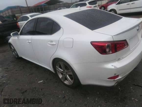 2013 Lexus IS 350 with VIN JTHBE5C28D5031492, listed as a IAAI auction lot 41762318 with 162,321 mi miles and . Bid and sale history available at DreamBid. Image 3.