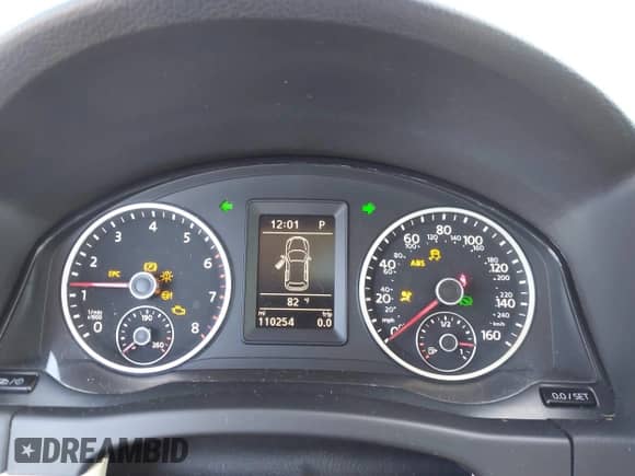 2016 Volkswagen Tiguan S z VIN WVGAV7AX1GW043758, wystawiony jako IAAI lot #43367245 z przebiegiem 110 254 mil mil oraz . Historia ofert i sprzedaży dostępna na DreamBid. Obrazek 7.