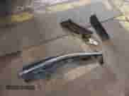 2006 Chevrolet Silverado 1500 LT3 z VIN 2GCEK13T661134570, wystawiony jako IAAI lot #43357401 z przebiegiem 238 723 mil mil oraz . Historia ofert i sprzedaży dostępna na DreamBid. Obrazek 12.