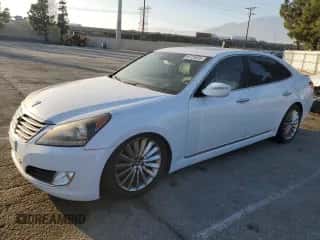 2015 Hyundai Equus Signature z VIN KMHGH4JH1FU094339, wystawiony jako Copart lot #88729095 z przebiegiem 124 376 mil mil oraz Szkoda całkowita • Salvage title. Historia ofert i sprzedaży dostępna na DreamBid. Obrazek 1.