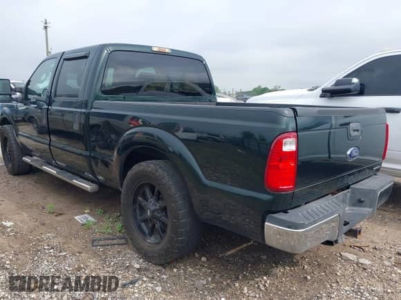 2014 Ford F-250 XL z VIN 1FT7W2A60EEB12223, wystawiony jako IAAI lot #41809927 z przebiegiem 99 534 mil mil oraz . Historia ofert i sprzedaży dostępna na DreamBid. Obrazek 3.