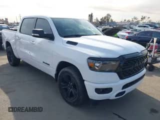 2022 Ram 1500 Big Horn z VIN 1C6RREFTXNN254294, wystawiony jako IAAI lot #41402831 z przebiegiem 49 951 mil mil oraz . Historia ofert i sprzedaży dostępna na DreamBid. Obrazek 1.