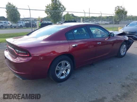 2019 Dodge Charger SXT with VIN 2C3CDXBG6KH638485, listed as a IAAI auction lot 43063292 with 108,209 mi miles and . Bid and sale history available at DreamBid. Image 4.