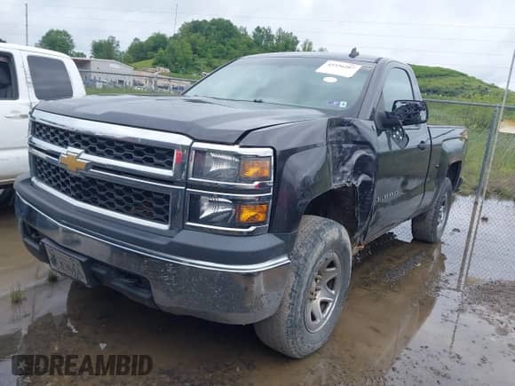 2014 Chevrolet Silverado 1500 Work Truck z VIN 1GCNKPEC6EZ296723, wystawiony jako IAAI lot #42336207 z przebiegiem 247 718 mil mil oraz . Historia ofert i sprzedaży dostępna na DreamBid. Obrazek 2.