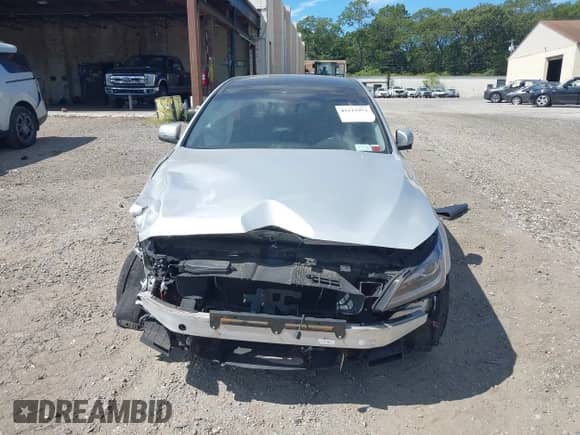 2015 Hyundai Genesis 5.0L с VIN KMHGN4JF8FU058798, выставлен на аукционе IAAI как лот 43112973 с пробегом 88 340 миль миль и . История ставок и продаж доступна на DreamBid. Изображение 12.