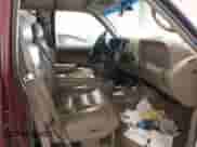 1998 Chevrolet Tahoe z VIN 1GNEK13R2WJ318633, wystawiony jako IAAI lot #42677315 z przebiegiem 204 476 mil mil oraz . Historia ofert i sprzedaży dostępna na DreamBid. Obrazek 5.