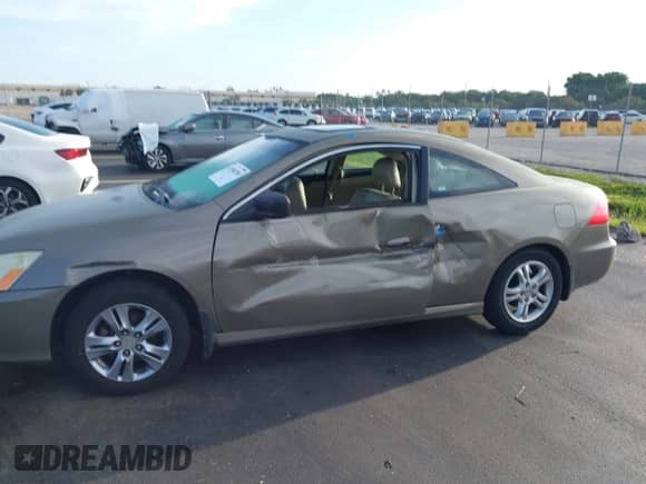 2007 Honda Accord EX-L with VIN 1HGCM72687A016786, listed as a IAAI auction lot 42906598 with 255,996 mi miles and . Bid and sale history available at DreamBid. Image 6.