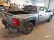 2007 Chevrolet Silverado 1500 LS с VIN 2GCEK13C571501993, выставлен на аукционе IAAI как лот 41984825 с пробегом Не указан миль и . История ставок и продаж доступна на DreamBid. Изображение 4.