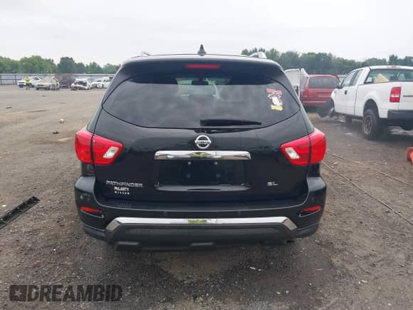 2019 Nissan Pathfinder S z VIN 5N1DR2MN7KC642432, wystawiony jako IAAI lot #42447064 z przebiegiem 117 420 mil mil oraz . Historia ofert i sprzedaży dostępna na DreamBid. Obrazek 17.