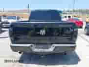2014 Ram 1500 Express z VIN 3C6JR6AT3EG119113, wystawiony jako IAAI lot #42348735 z przebiegiem 140 132 mil mil oraz . Historia ofert i sprzedaży dostępna na DreamBid. Obrazek 17.