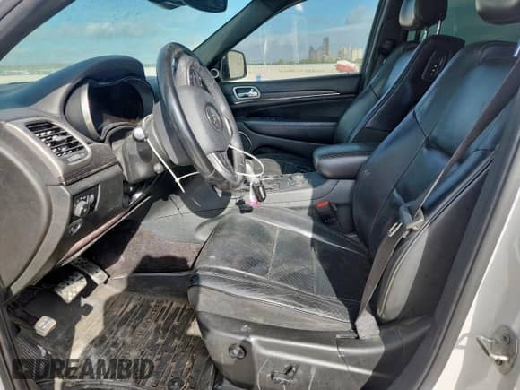 2018 Jeep Grand Cherokee Overland z VIN 1C4RJFCG9JC449659, wystawiony jako Copart lot #81287445 z przebiegiem 138 424 mil mil oraz Szkoda całkowita • Salvage title. Historia ofert i sprzedaży dostępna na DreamBid. Obrazek 7.