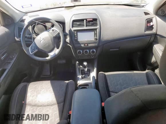 2020 Mitsubishi Outlander ES с VIN JA4AR3AU6LU025375, выставлен на аукционе Copart как лот 71439655 с пробегом 105 330 миль миль и Списание • Salvage title. История ставок и продаж доступна на DreamBid. Изображение 8.