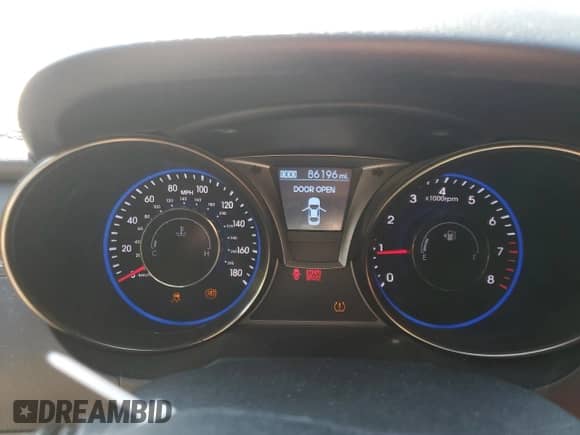2016 Hyundai Genesis Coupe R-Spec с VIN KMHHU6KJ7GU135054, выставлен на аукционе Copart как лот 64368175 с пробегом 86 196 миль миль и Чистый • Clean title. История ставок и продаж доступна на DreamBid. Изображение 9.