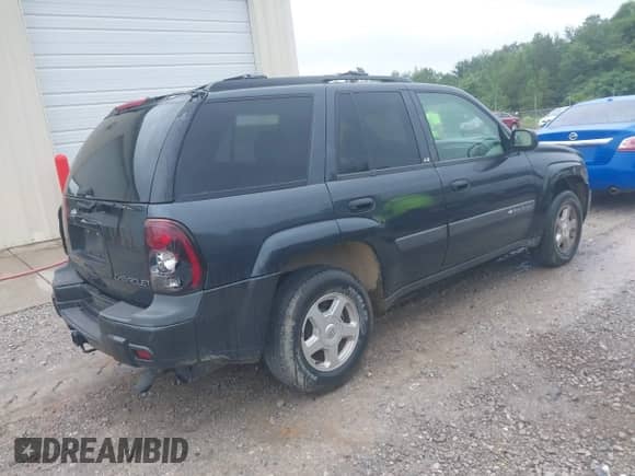 2003 Chevrolet TrailBlazer LT с VIN 1GNDS13S832262055, выставлен на аукционе IAAI как лот 42554868 с пробегом 254 651 миль миль и . История ставок и продаж доступна на DreamBid. Изображение 4.