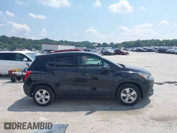 2020 Chevrolet Trax LS с VIN KL7CJKSB7LB327246, выставлен на аукционе IAAI как лот 42978726 с пробегом 90 937 миль миль и . История ставок и продаж доступна на DreamBid. Изображение 13.