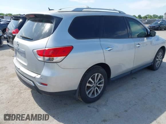 2015 Nissan Pathfinder S с VIN 5N1AR2MNXFC624659, выставлен на аукционе IAAI как лот 42033206 с пробегом 170 773 миль миль и . История ставок и продаж доступна на DreamBid. Изображение 4.