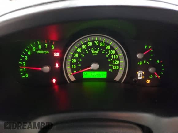 2007 Hyundai Entourage GLS с VIN KNDMC233476036629, выставлен на аукционе Copart как лот 84503334 с пробегом 134 006 миль миль и Списание • Salvage title. История ставок и продаж доступна на DreamBid. Изображение 9.