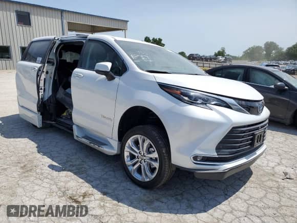 2024 Toyota Sienna Platinum с VIN 5TDERKEC1RS199449, выставлен на аукционе Copart как лот 57272265 с пробегом Не указан миль и Списание • Salvage title. История ставок и продаж доступна на DreamBid. Изображение 4.