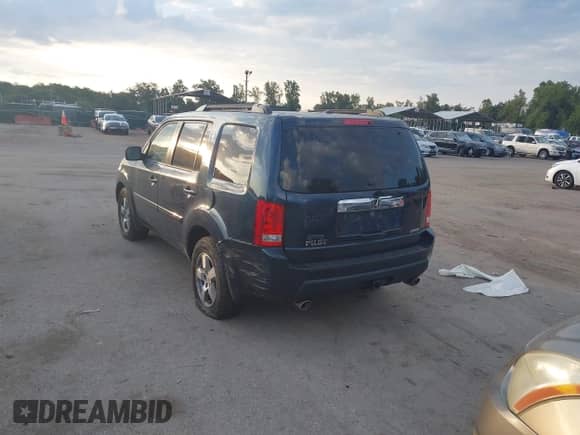 2010 Honda Pilot EX with VIN 5FNYF4H47AB026954, listed as a IAAI auction lot 43259130 with 148,709 mi miles and . Bid and sale history available at DreamBid. Image 3.