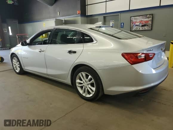 2016 Chevrolet Malibu LT z VIN 1G1ZE5ST2GF322684, wystawiony jako Copart lot #86873935 z przebiegiem 116 967 mil mil oraz Czysty tytuł • Clean title. Historia ofert i sprzedaży dostępna na DreamBid. Obrazek 2.