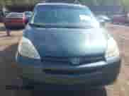 2005 Toyota Sienna CE z VIN 5TDZA23C95S327989, wystawiony jako IAAI lot #43311969 z przebiegiem 192 901 mil mil oraz . Historia ofert i sprzedaży dostępna na DreamBid. Obrazek 6.