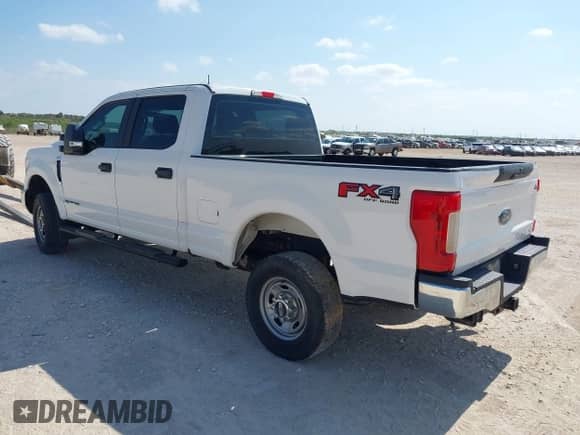 2018 Ford F-250 XL с VIN 1FT7W2BT4JEB88784, выставлен на аукционе IAAI как лот 42976667 с пробегом 249 335 миль миль и . История ставок и продаж доступна на DreamBid. Изображение 3.