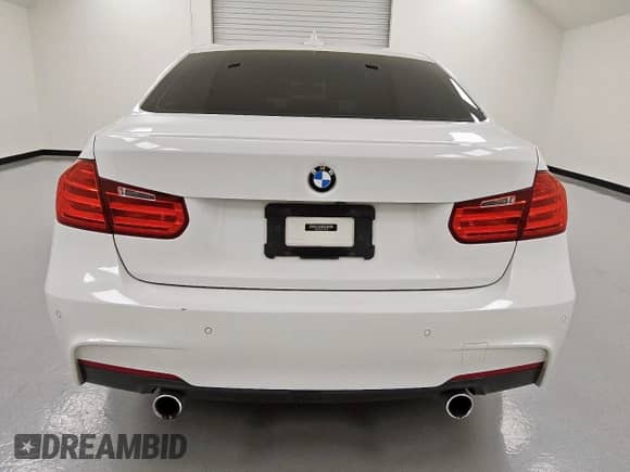 2014 BMW 3 Series 335i с VIN WBA3A9C5XEF479163, выставлен на аукционе Copart как лот 72051905 с пробегом 150 978 миль миль и Чистый • Clean title. История ставок и продаж доступна на DreamBid. Изображение 6.