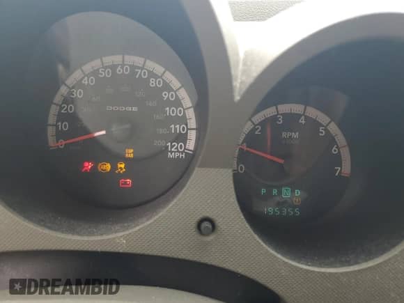 2008 Dodge Nitro SXT z VIN 1D8GU28K48W185510, wystawiony jako Copart lot #70859474 z przebiegiem 195 355 mil mil oraz Szkoda całkowita • Salvage title. Historia ofert i sprzedaży dostępna na DreamBid. Obrazek 9.