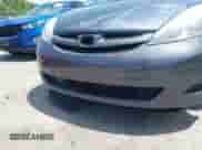 2008 Toyota Sienna LE z VIN 5TDZK23C98S123324, wystawiony jako IAAI lot #42516326 z przebiegiem Nie podano mil oraz . Historia ofert i sprzedaży dostępna na DreamBid. Obrazek 15.