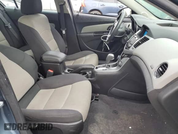 2012 Chevrolet Cruze LS с VIN 1G1PC5SH1C7250759, выставлен на аукционе Copart как лот 89695005 с пробегом 207 599 миль миль и Списание • Salvage title. История ставок и продаж доступна на DreamBid. Изображение 7.