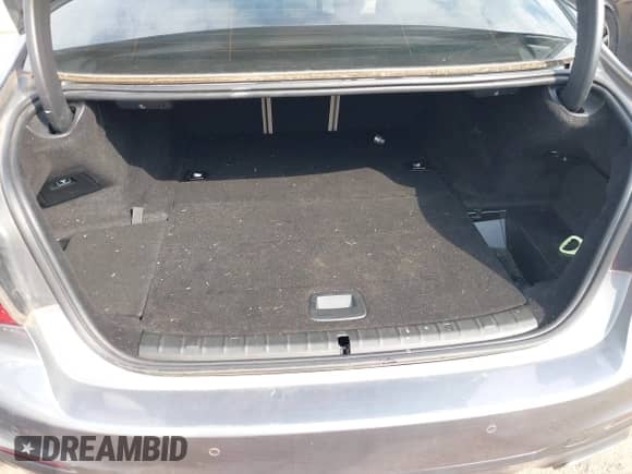 2019 BMW 5 Series 530e with VIN WBAJA9C55KB398579, listed as a IAAI auction lot 43238357 with 84,356 mi miles and . Bid and sale history available at DreamBid. Image 17.