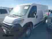 2023 Ram ProMaster Cargo z VIN 3C6LRVVG4PE584448, wystawiony jako IAAI lot #41582170 z przebiegiem 87 666 mil mil oraz . Historia ofert i sprzedaży dostępna na DreamBid. Obrazek 11.