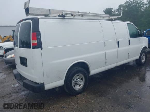 2019 Chevrolet Express Cargo с VIN 1GCWGBFP9K1193039, выставлен на аукционе IAAI как лот 42482812 с пробегом 152 787 миль миль и . История ставок и продаж доступна на DreamBid. Изображение 4.