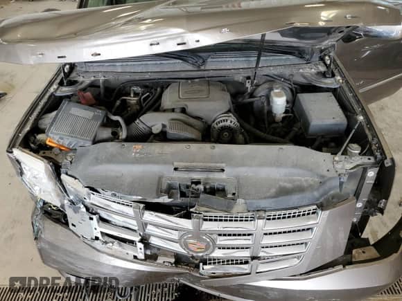 2012 Cadillac Escalade ESV Luxury с VIN 1GYS3HEF4CR320332, выставлен на аукционе Copart как лот 60218735 с пробегом 104 801 миль миль и Списание • Salvage title. История ставок и продаж доступна на DreamBid. Изображение 12.