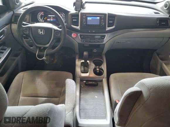 2016 Honda Pilot LX z VIN 5FNYF6H19GB037531, wystawiony jako Copart lot #69114275 z przebiegiem 137 505 mil mil oraz Nie do naprawy • Non repairable. Historia ofert i sprzedaży dostępna na DreamBid. Obrazek 8.