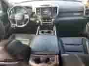 2019 Ram 1500 Laramie с VIN 1C6SRFJT4KN515848, выставлен на аукционе Copart как лот 68253875 с пробегом 88 991 миль миль и Чистый • Clean title. История ставок и продаж доступна на DreamBid. Изображение 8.