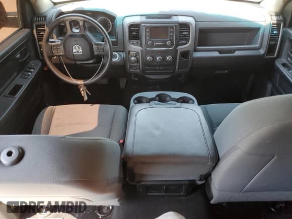 2017 Ram 1500 Tradesman z VIN 1C6RR7KG1HS601389, wystawiony jako Copart lot #52207825 z przebiegiem 144 700 mil mil oraz Czysty tytuł • Clean title. Historia ofert i sprzedaży dostępna na DreamBid. Obrazek 8.