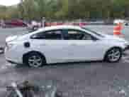 2018 Chevrolet Malibu LS z VIN 1G1ZB5ST7JF277595, wystawiony jako IAAI lot #43289380 z przebiegiem 62 729 mil mil oraz . Historia ofert i sprzedaży dostępna na DreamBid. Obrazek 12.