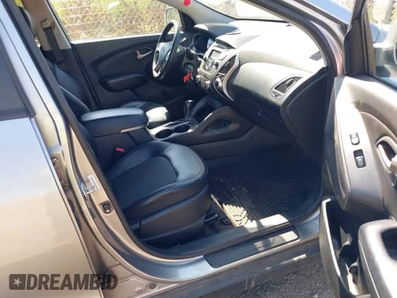 2010 Hyundai Tucson GLS с VIN KM8JUCAC3AU093489, выставлен на аукционе IAAI как лот 43187474 с пробегом 190 902 миль миль и . История ставок и продаж доступна на DreamBid. Изображение 5.