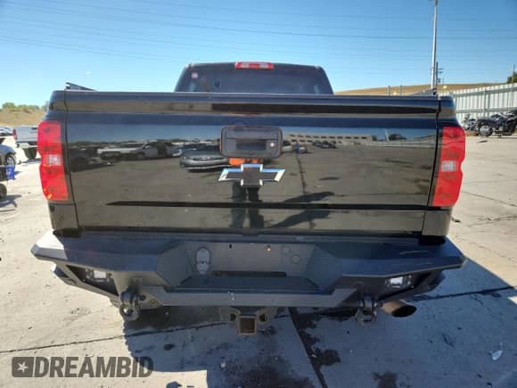 2019 Chevrolet Silverado 2500HD LT z VIN 1GC1KSEG8KF202973, wystawiony jako Copart lot #84616775 z przebiegiem 130 462 mil mil oraz Szkoda całkowita • Salvage title. Historia ofert i sprzedaży dostępna na DreamBid. Obrazek 6.